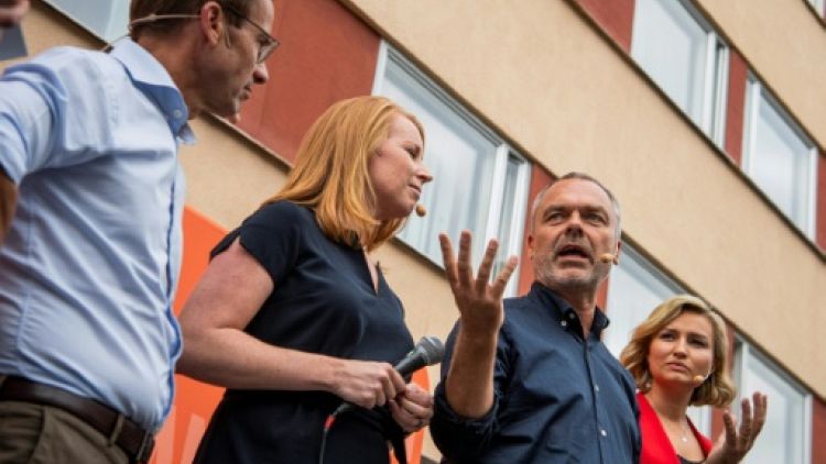 Suède: ultimes flèches de campagne avant des législatives incertaines