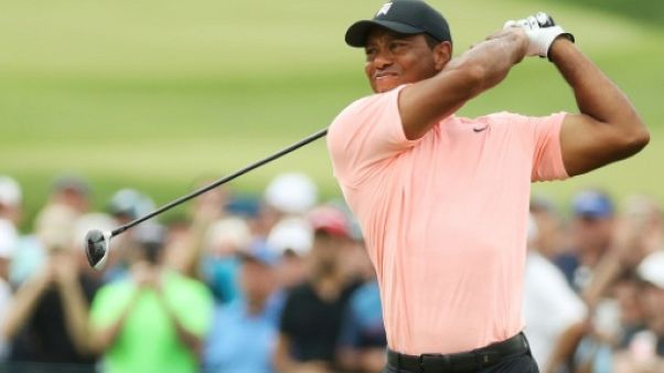 BMW Championship: Woods fléchit mais reste dans le coup BMW Championship: Woods fléchit mais reste dans le coup