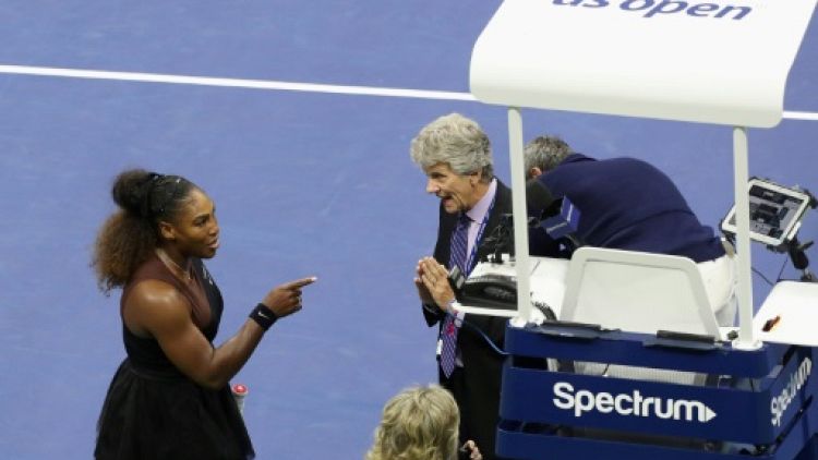 US Open: Serena s'emporte contre l'arbitre, Osaka sacrée