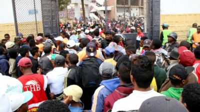 Un mort et des blessés dans une bousculade avant un match de foot à Madagascar Un mort et des blessés dans une bousculade avant un match de foot à Madagascar