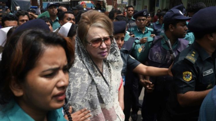 Bangladesh : manifestation pour la libération de l'opposante Khaleda Zia