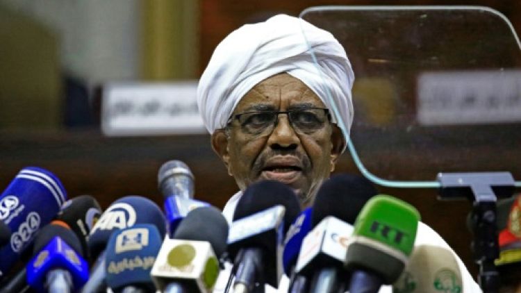 Soudan: le Premier ministre entre en fonction sur fond de crise économique