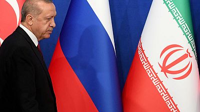 تركيا تحذر من أن الهجوم على إدلب السورية سيسبب كارثة إنسانية