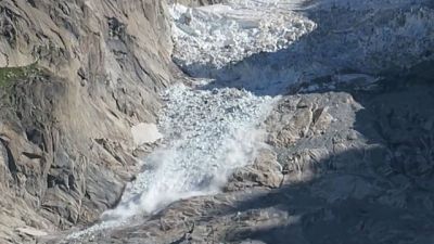 Maxi crollo ghiacciaio su Monte Bianco