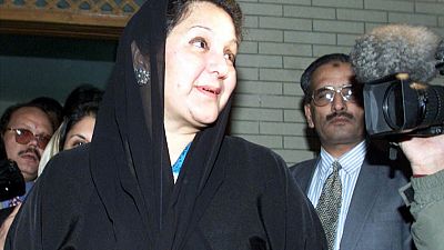 وفاة زوجة رئيس وزراء باكستان المسجون نواز شريف في لندن