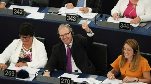 Feu vert des eurodéputés pour réformer le droit d'auteur, au grand dam des géants du net Feu vert des eurodéputés pour réformer le droit d'auteur, au grand dam des géants du net