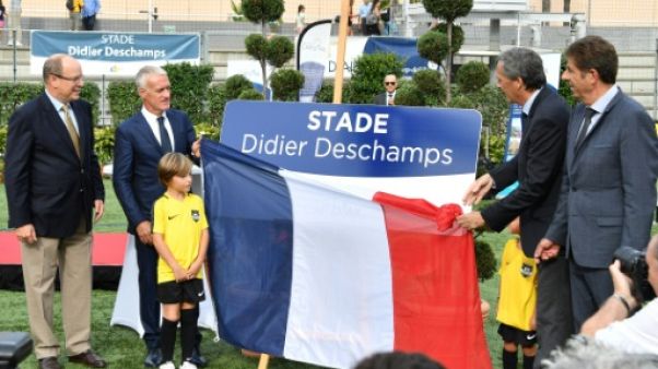 Didier Deschamps inaugure le stade de Cap d'Ail à son nom Didier Deschamps inaugure le stade de Cap d'Ail à son nom
