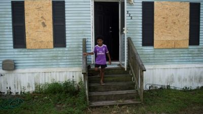 Ouragan Florence: les mal-logés n'ont "pas d'autre choix que de partir"