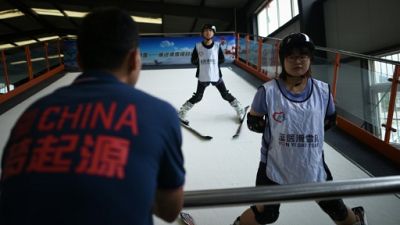 Ski d'été intensif pour bergers chinois en reconversion en vue des JO-2022