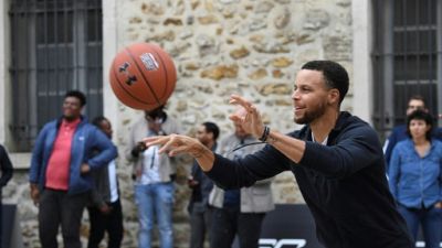 Basket: Stephen Curry en visite, un peu de NBA à Paris