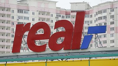 Metro to sell Real hypermarkets to focus on wholesale Metro to sell Real hypermarkets to focus on wholesale