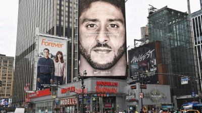 Nike défend sa campagne publicitaire avec Kaepernick, "risquée" mais justifiée