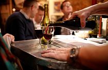 مطاعم فرنسية توجه أنظارها نحو اللاجئين لشغل وظائف يتجاهلها الفرنسيون