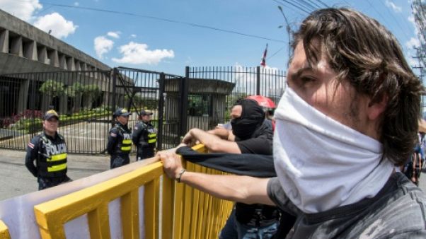 Costa Rica: grève et blocages routiers contre un projet de réforme fiscale Costa Rica: grève et blocages routiers contre un projet de réforme fiscale
