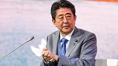 رئيس وزراء اليابان: يجب حل نزاع الجزر مع روسيا قبل إبرام معاهدة سلام