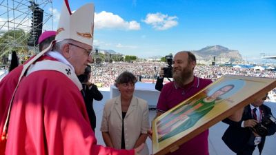 A Palerme, le pape honore un prêtre assassiné par une mafia non chrétienne