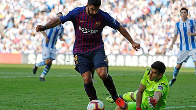 برشلونة يستغل مساندة الحظ له ليهزم سوسيداد وريال يتعادل مع بيلباو