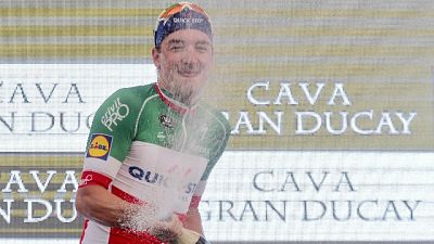 Vuelta: Viviani vince l'ultimo sprint