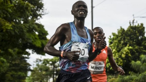 Semi-marathon de Medellin: un concurrent kényan renversé par une voiture Semi-marathon de Medellin: un concurrent kényan renversé par une voiture