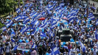 Nicaragua: des milliers d'opposants dans la rue pour exiger le départ d'Ortega