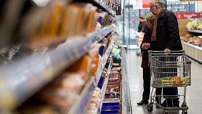 مسح: إنفاق مستهلكي المملكة المتحدة يرتفع بأسرع وتيرة منذ يناير