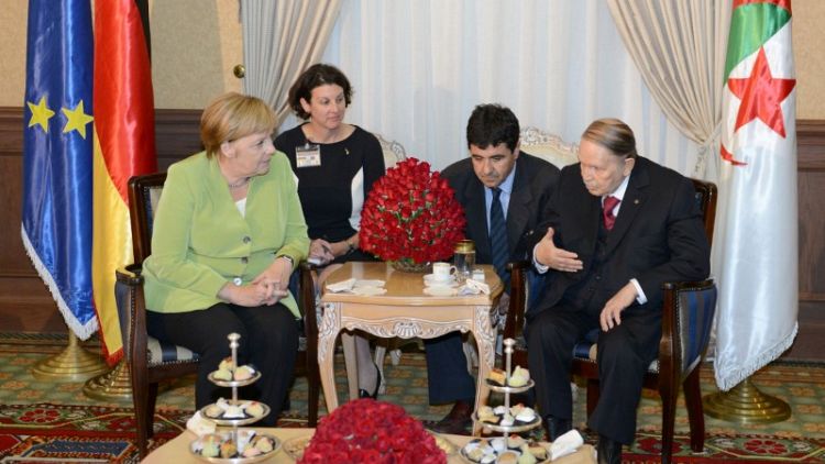 ميركل: ألمانيا والجزائر ستعملان عن كثب في مسألة ترحيل طالبي اللجوء