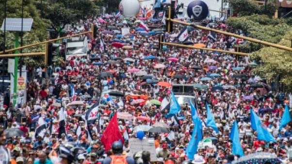 Costa Rica: 2e semaine de grève du secteur public contre une réforme fiscale Costa Rica: 2e semaine de grève du secteur public contre une réforme fiscale