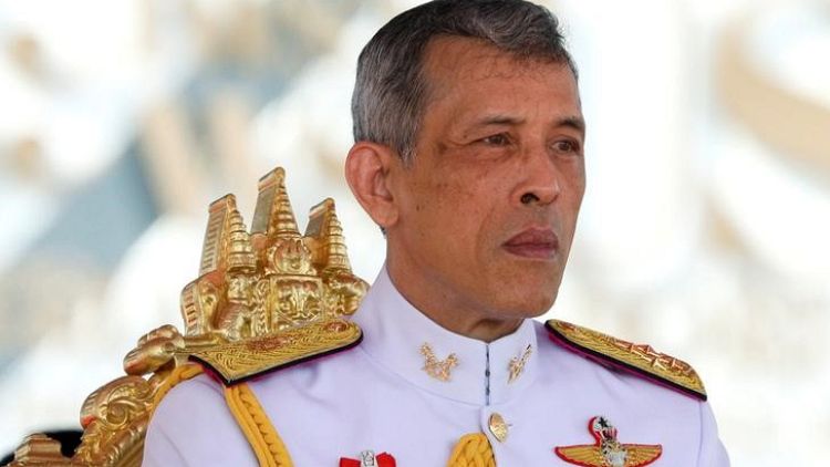 Thailand drops royal insult charges for burning royal portraits