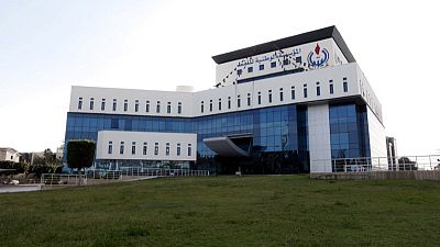 مؤسسة النفط الليبية تعلن إعادة فتح مطار حقل الوفاء الليبي مؤسسة النفط الليبية تعلن إعادة فتح مطار حقل الوفاء الليبي