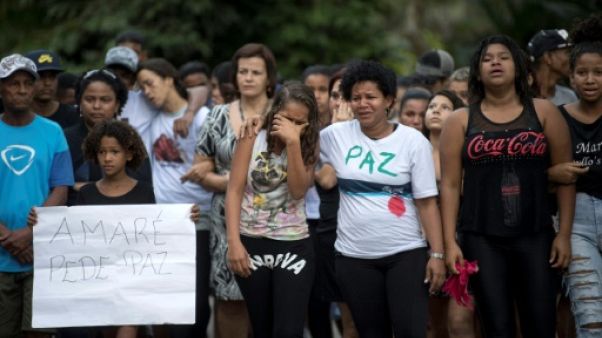 Brésil: les favelas, laissées pour compte de la campagne électorale Brésil: les favelas, laissées pour compte de la campagne électorale