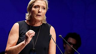 زعيمة اليمين المتطرف الفرنسية لوبان ترفض إخضاعها لتقييم نفسي