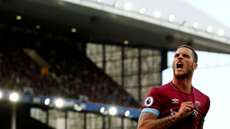 West Ham's Arnautovic a doubt for Chelsea visit
