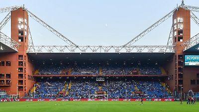 Genova, niente calcio in giorni feriali Genova, niente calcio in giorni feriali