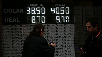 البيزو الأرجنتيني يرتفع وسط تفاؤل بشأن محادثات مع صندوق النقد