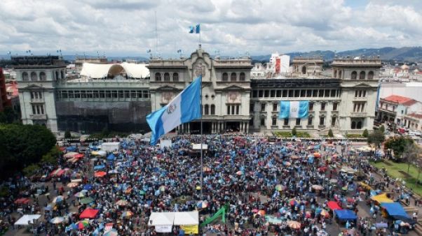 Corruption au Guatemala: des manifestants demandent la démission du président Corruption au Guatemala: des manifestants demandent la démission du président