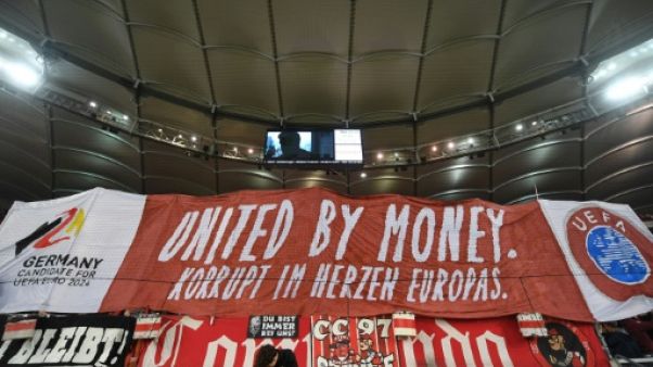 Euro-2024: des ultras de Stuttgart protestent contre la candidature allemande Euro-2024: des ultras de Stuttgart protestent contre la candidature allemande