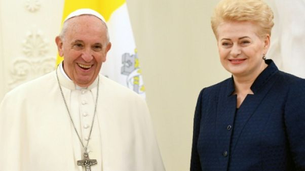 A Vilnius, le pape critique ceux qui "expulsent les autres" et loue la tolérance des Lituaniens A Vilnius, le pape critique ceux qui "expulsent les autres" et loue la tolérance des Lituaniens