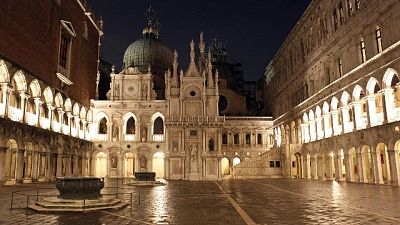Venezia:'sfregiata' porta Palazzo Ducale