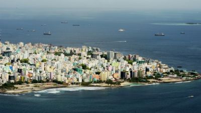 Les Maldives, un paradis touristique menacé par la montée des eaux