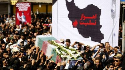 Iran: Ahvaz enterre ses morts, Khamenei met en cause Ryad et Abou Dhabi