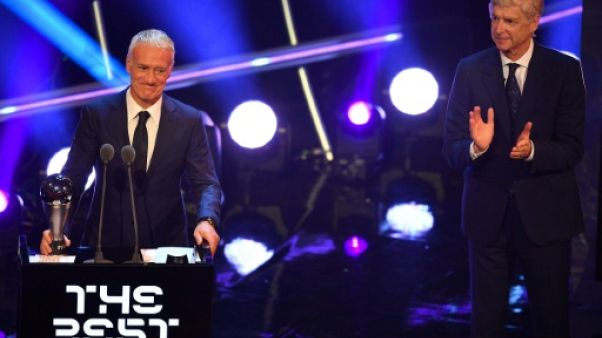 Trophées Fifa: Didier Deschamps sacré entraîneur de l'année Trophées Fifa: Didier Deschamps sacré entraîneur de l'année