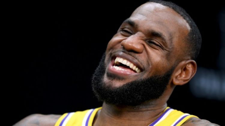 NBA: l'ère LeBron James aux Lakers a officiellement commencé