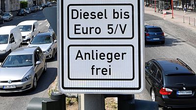 Germany to hold diesel summit amid differing views on how to tackle crisis
