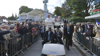 Estonie : aux portes de la Russie, le pape dénonce "la menace des armes"