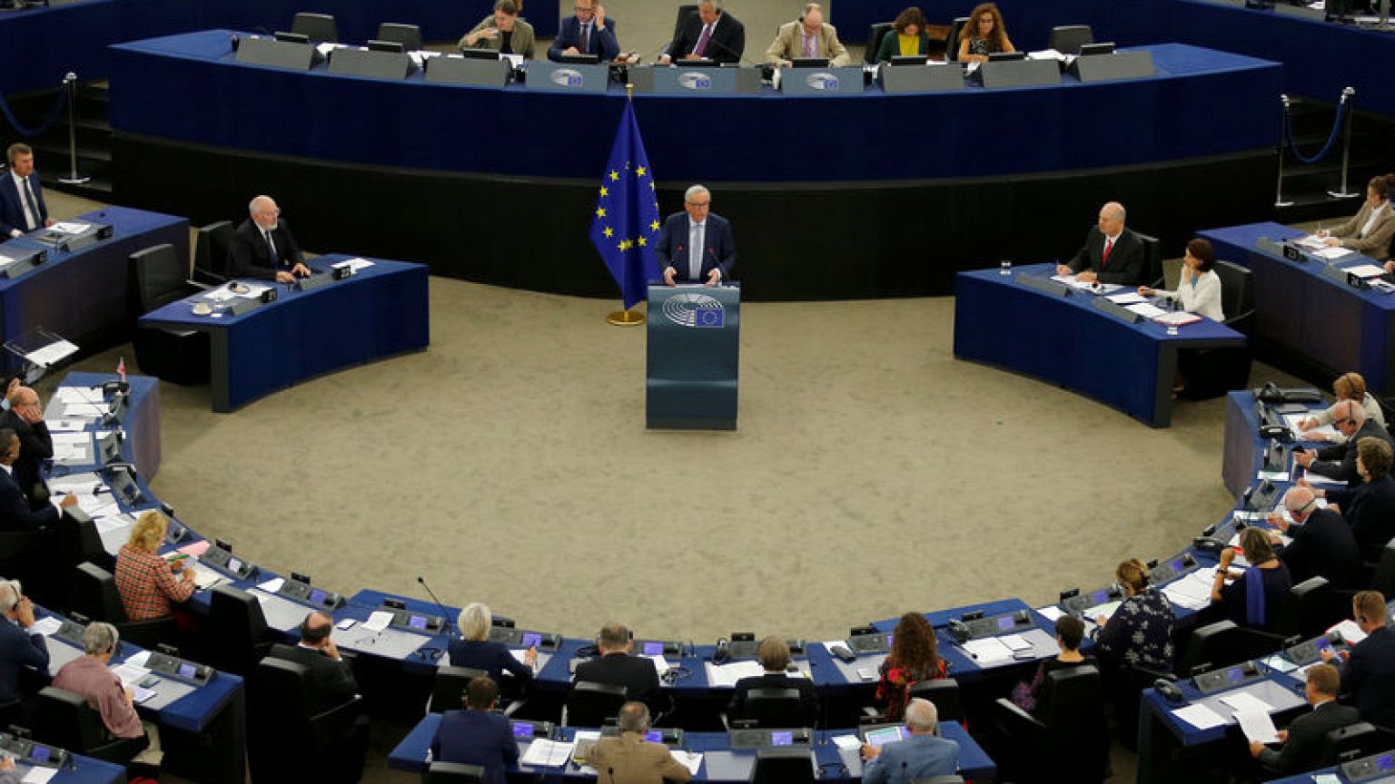 Tech companies agree to measures to tackle fake news - EU