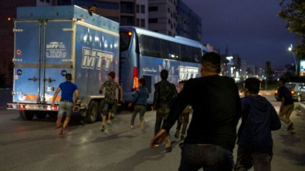 Maroc: émoi après la mort d'une jeune migrante tuée par les tirs de la Marine Maroc: émoi après la mort d'une jeune migrante tuée par les tirs de la Marine