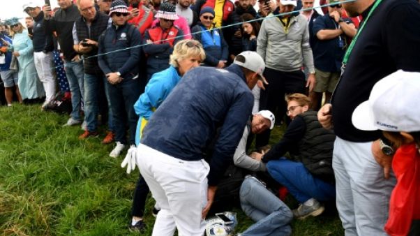 Ryder Cup: une spectatrice blessée après avoir été touchée par une balle Ryder Cup: une spectatrice blessée après avoir été touchée par une balle