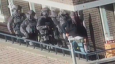 تمديد حبس سبعة رجال يشتبه بتخطيطهم لشن هجوم في هولندا