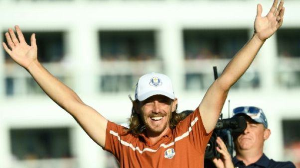 Ryder Cup: l'Europe mène 10 à 6 face aux Etats-Unis, Woods encore battu Ryder Cup: l'Europe mène 10 à 6 face aux Etats-Unis, Woods encore battu