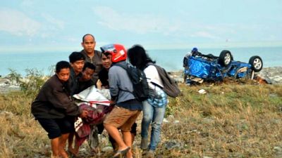 Indonésie : les habitants de Palu, frappée par le séisme, tentent de survivre
